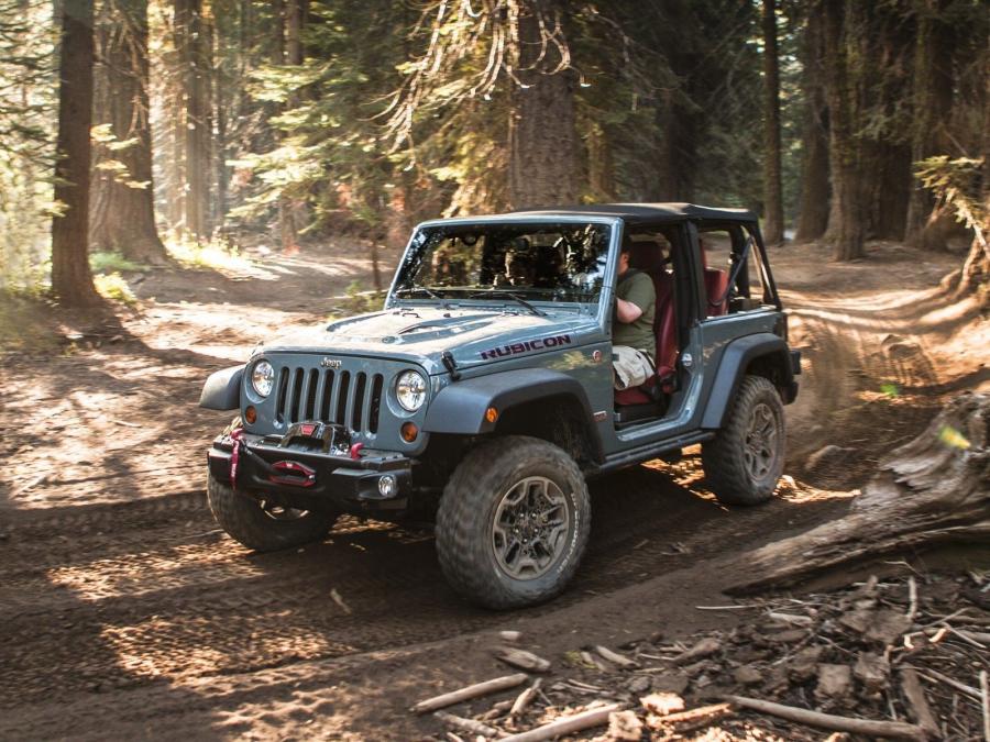  Jeep Wrangler Rubicon 10th Anniversary Edition 2013 года  (EU) (фото 22 из 54)